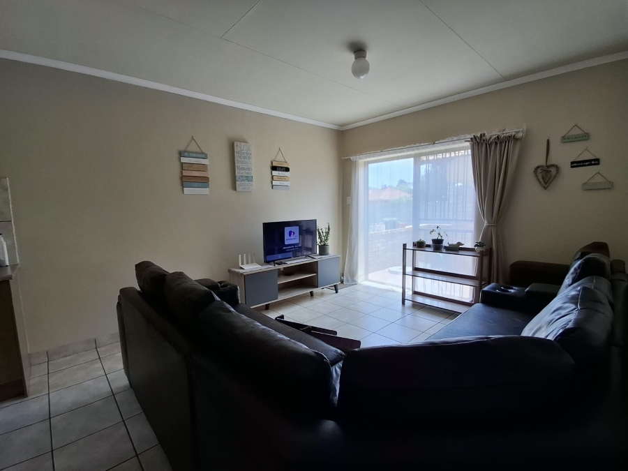 2 Bedroom Property for Sale in Vaalpark Free State